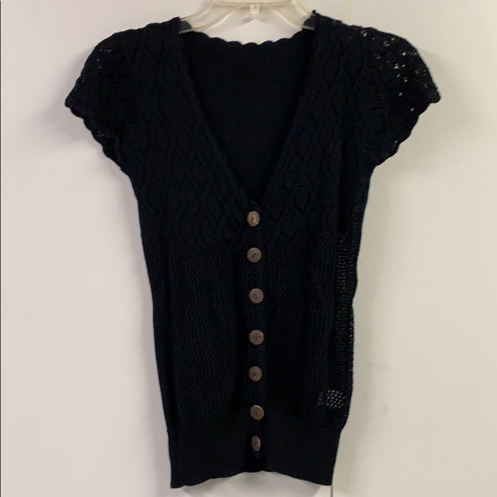 Short sleeve crochet knit top